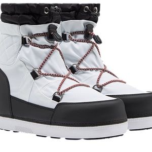 Hunter Women's Quilted Snow Boots White/Black 6-8